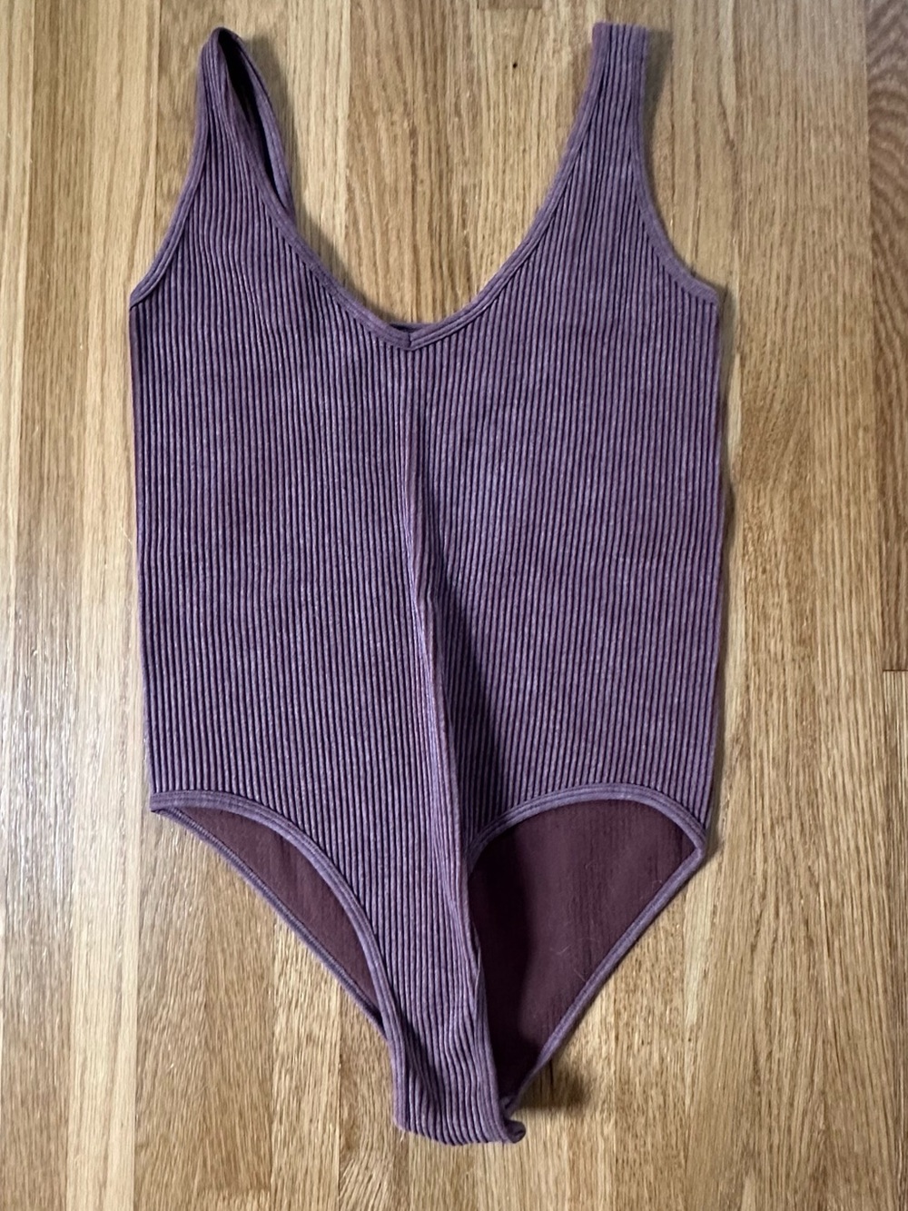 AURA Ribbed V-Neck One Piece Bodysuit - Mauve